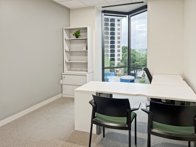 More details for 111 Congress Ave, Austin, TX - Coworking for Lease