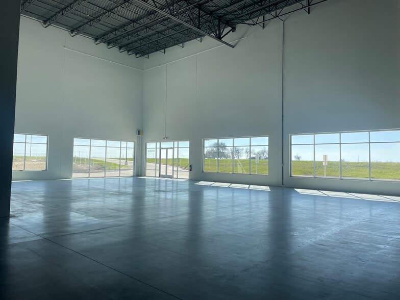 370 BFG 9000 Way, Taylor, TX à vendre - Photo intérieure - Image 3 de 13