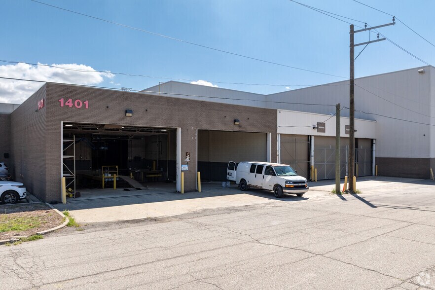 1400 Howard St, Detroit, MI à louer - Photo du bâtiment - Image 3 de 6