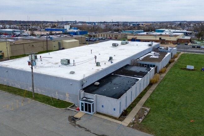 Plus de détails pour 1530 Progress Rd, Fort Wayne, IN - Industriel à vendre