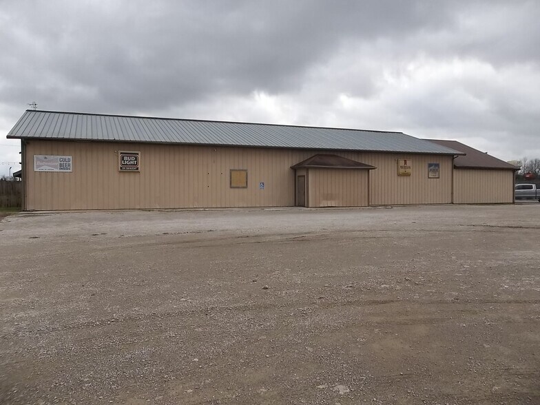 3801 S Santa Fe Ave, Chanute, KS à vendre - Photo du bâtiment - Image 2 de 16
