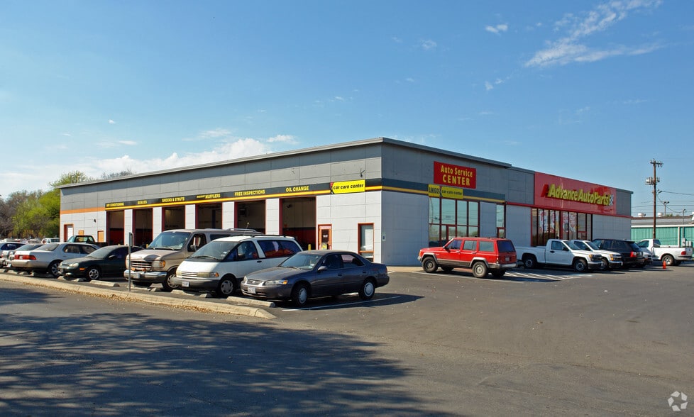 6991 San Pedro Ave, San Antonio, TX for lease - Primary Photo - Image 1 of 4