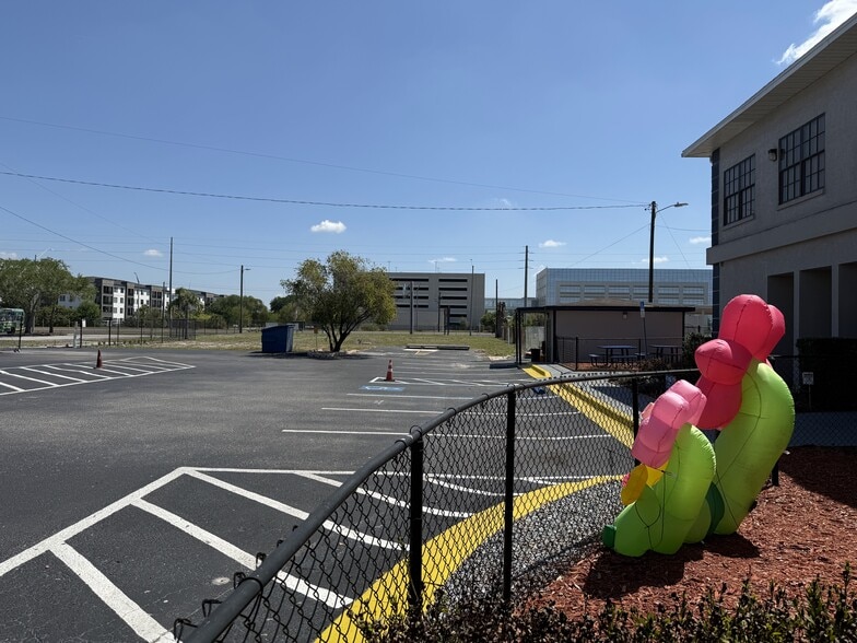 1511 S US Highway 301, Tampa, FL for sale - Building Photo - Image 3 of 9