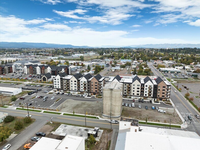 5 6th Ave W, Kalispell, MT à vendre - Aérien - Image 2 de 16