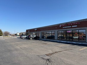 1411-1475 Veterans Pky, Yorkville, IL à louer Photo intérieure- Image 1 de 22