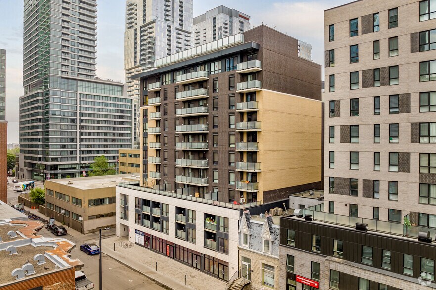 1184 Rue Crescent, Montréal, QC à vendre - Photo du bâtiment - Image 2 de 5