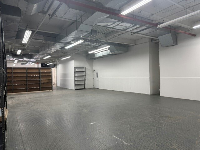 89-48 129th St, Richmond Hill, NY for lease - Building Photo - Image 3 of 8