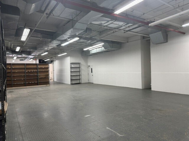 89-48 129th St, Richmond Hill, NY à louer - Photo du bâtiment - Image 3 de 8