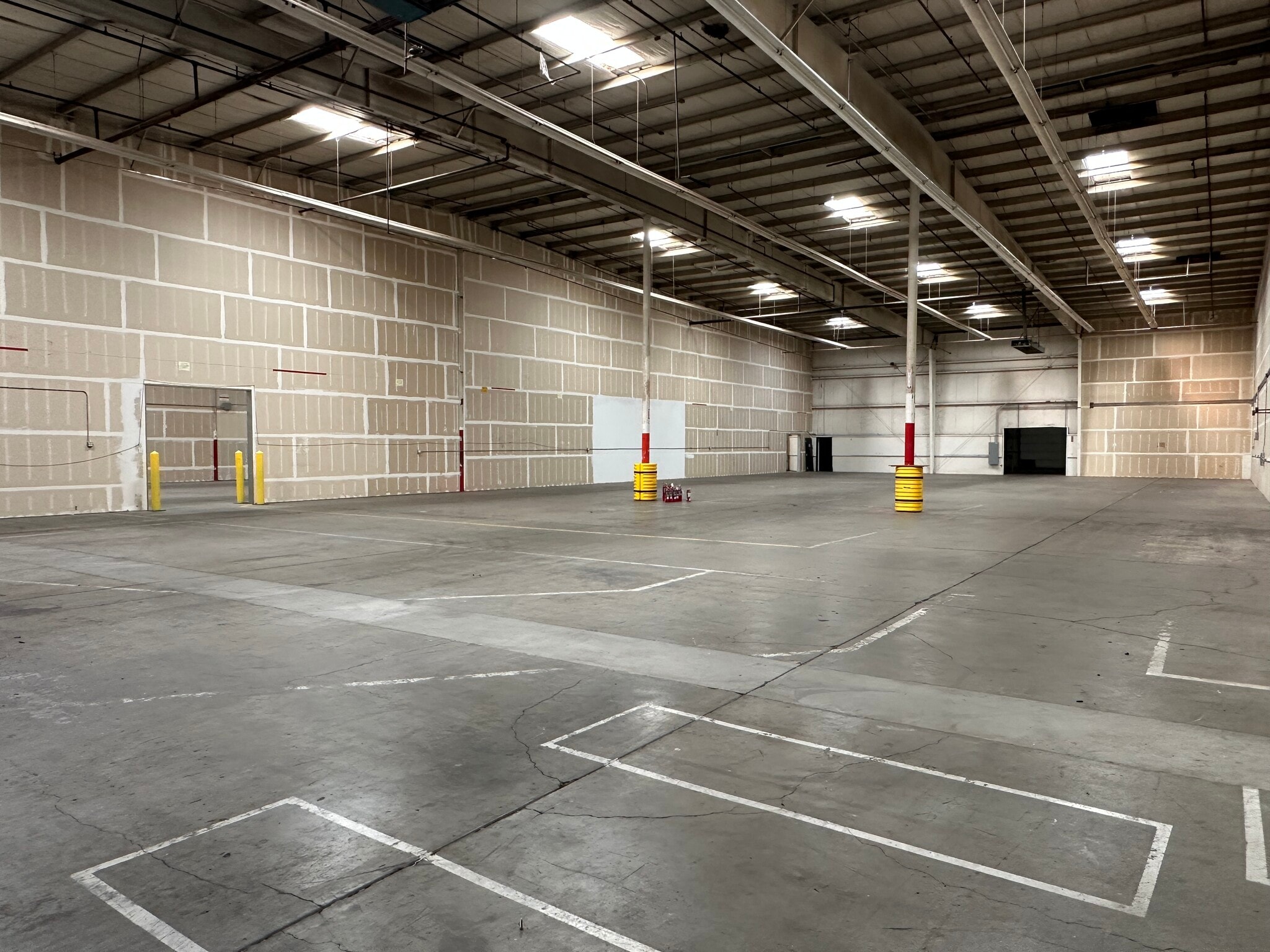 370 Ryan Ave, Chico, CA for lease Interior Photo- Image 1 of 16