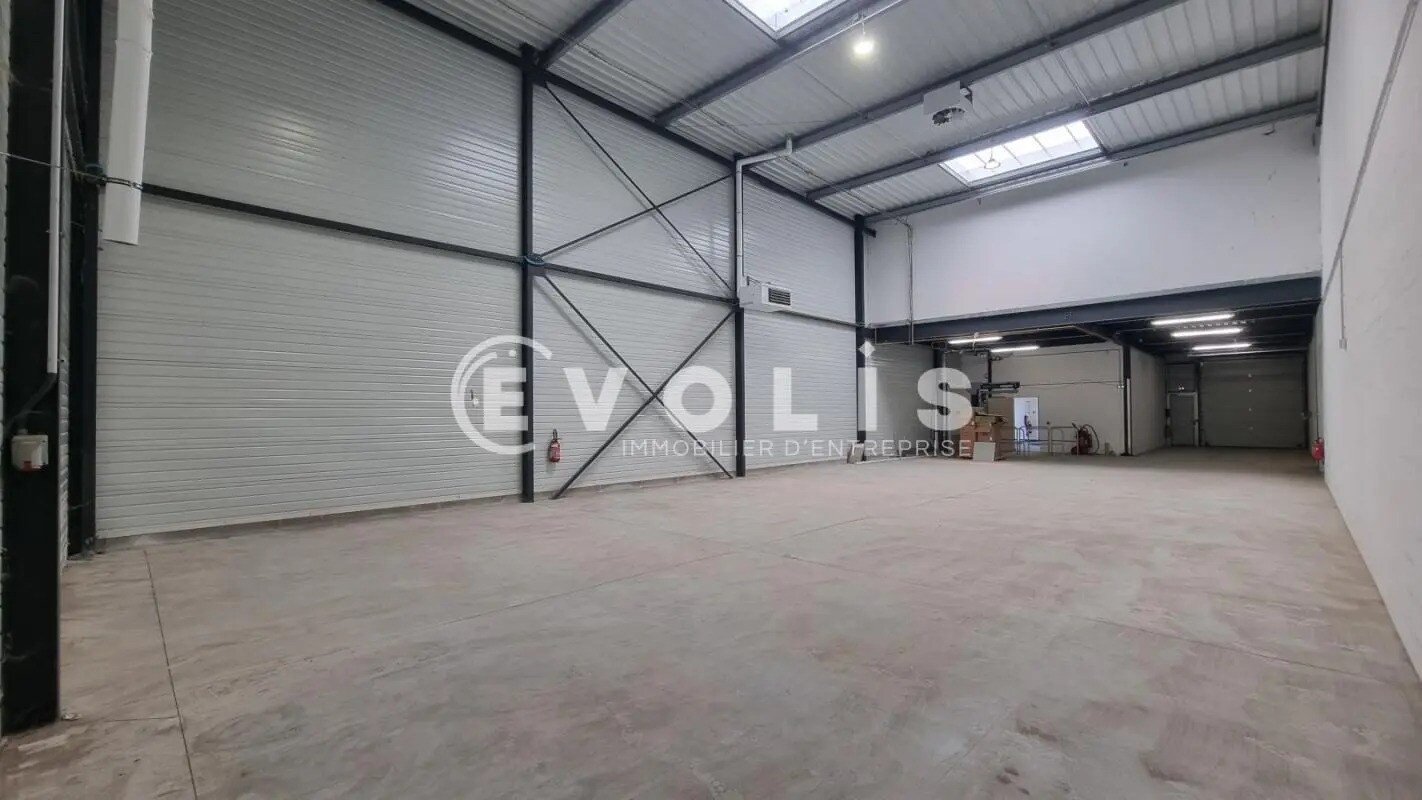 Flex in Collégien for lease Interior Photo- Image 1 of 13