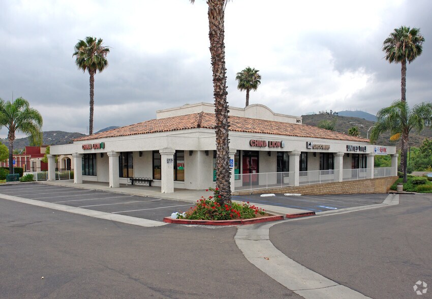 2441-2471 Jamacha Rd, El Cajon, CA à louer - Photo du bâtiment - Image 2 de 19