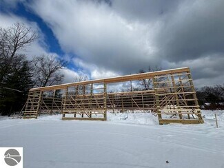 Plus de détails pour 2407 Aero-Park ct, Traverse City, MI - Spécialité à vendre