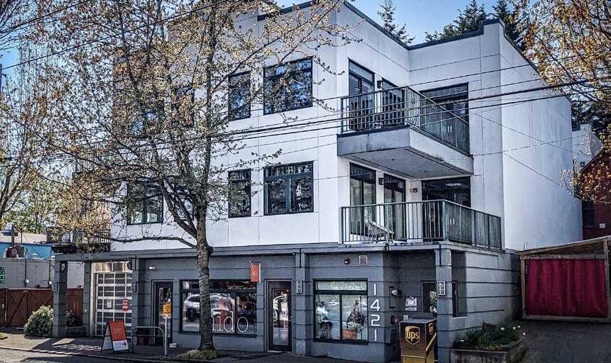 1421 34th Ave, Seattle, WA for lease - Building Photo - Image 2 of 6
