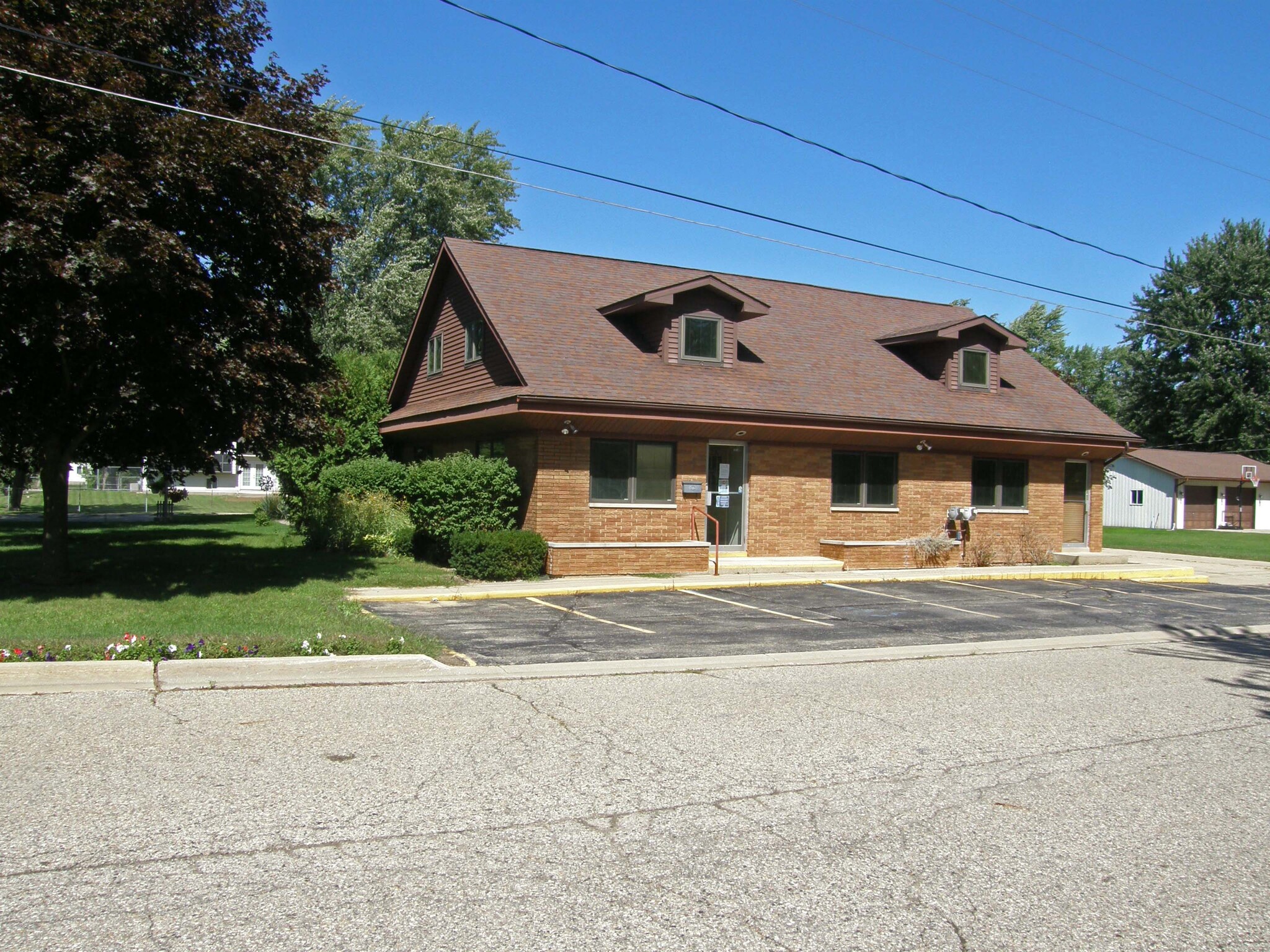 502 N Saginaw St, Saint Charles, MI à vendre Photo principale- Image 1 de 1