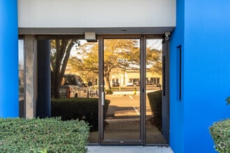 7201-7243 Bryan Dairy Rd, Largo, FL for lease Interior Photo- Image 2 of 7