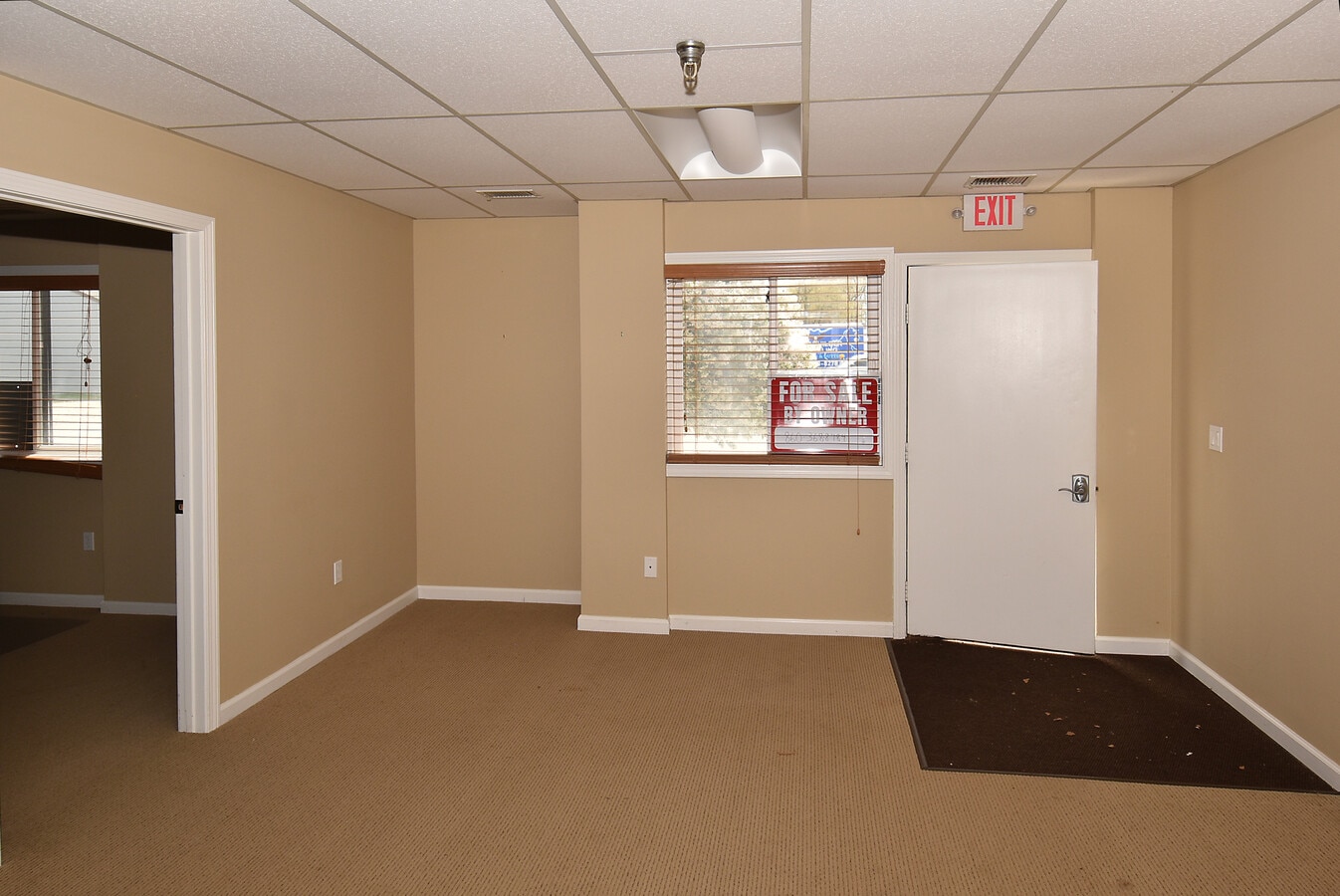 400 Chapel Rd, South Windsor, CT 06074 - Unit 2C/2D - - Lobby - Image 1 of 17
