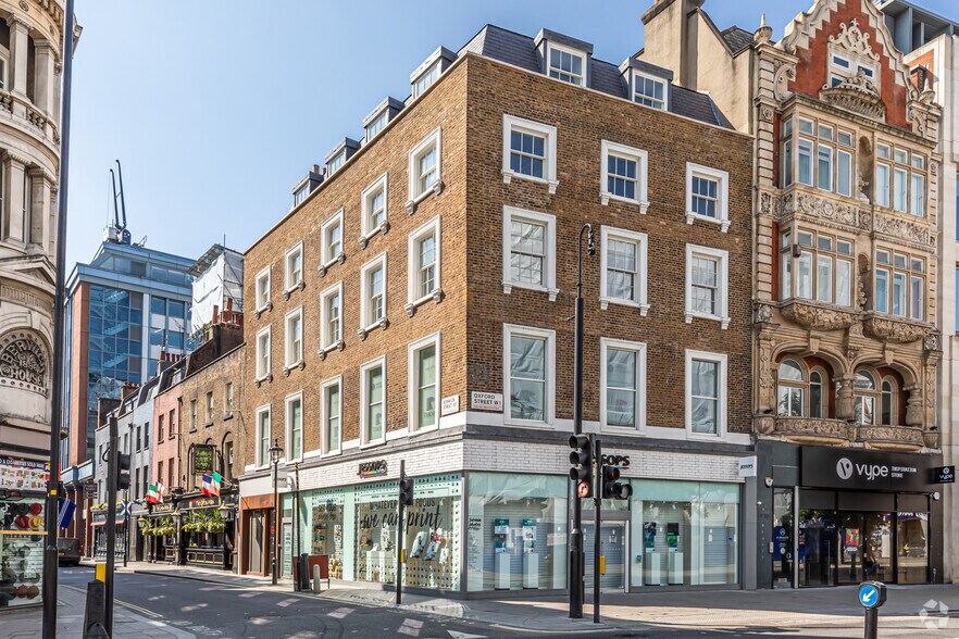 56 Berwick St, Londres à louer - Photo du bâtiment - Image 3 de 6