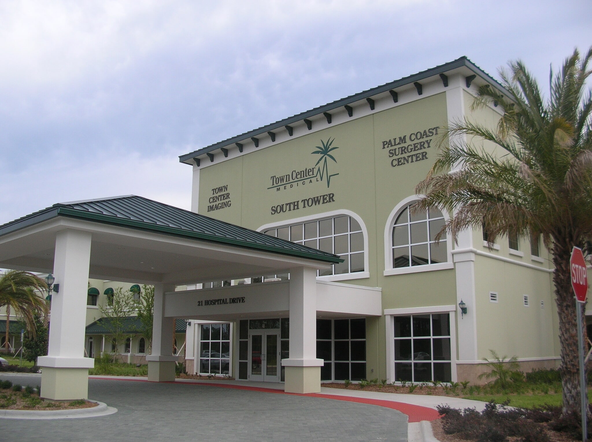 21 Hospital Dr, Palm Coast, FL à louer Photo du bâtiment- Image 1 de 3