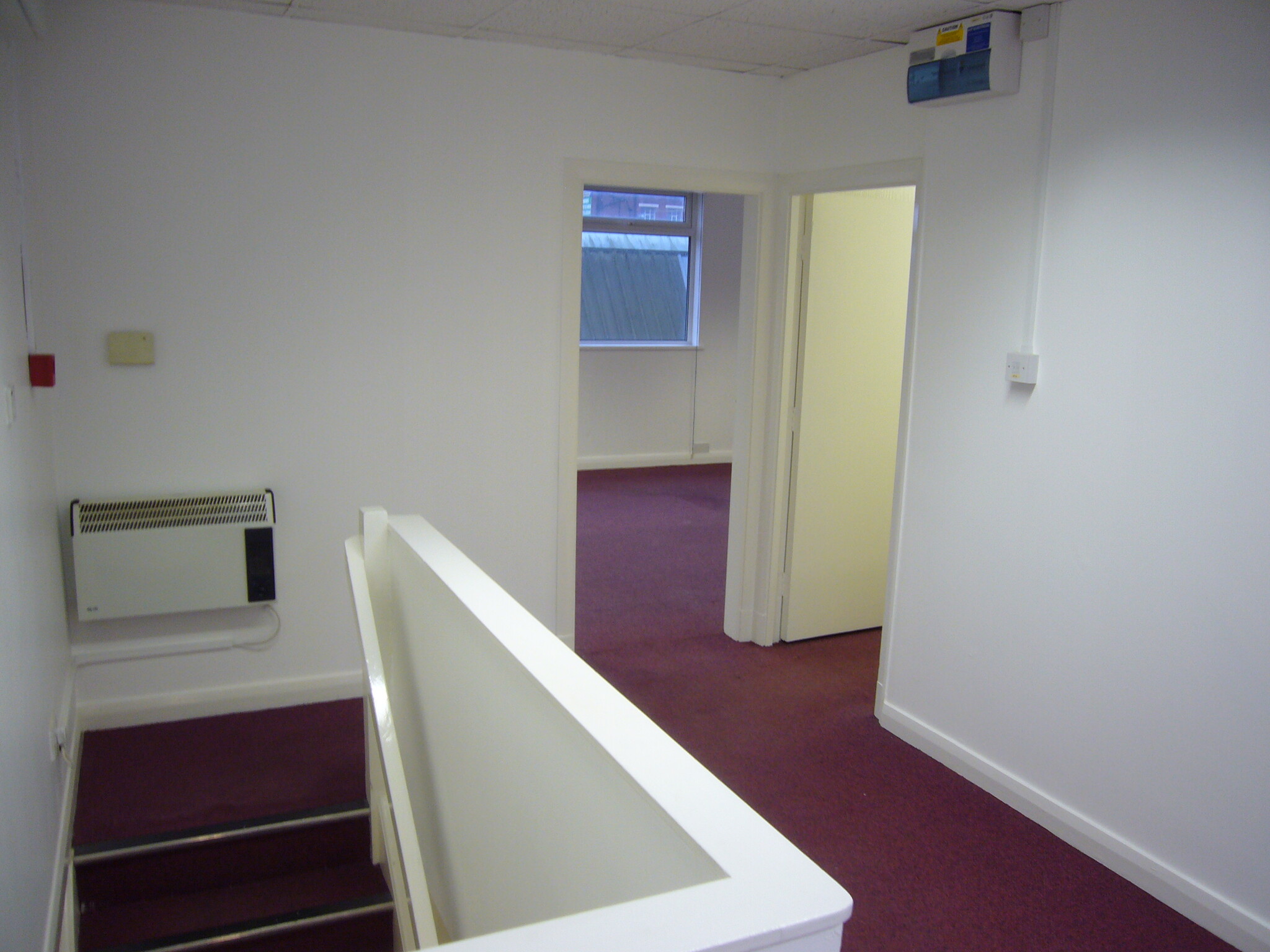 Mill Ln, Leeds for lease Interior Photo- Image 1 of 6