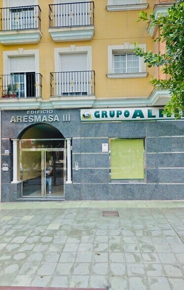 Commerce de détail dans El Ejido, Almería à louer - Photo du bâtiment - Image 1 de 24