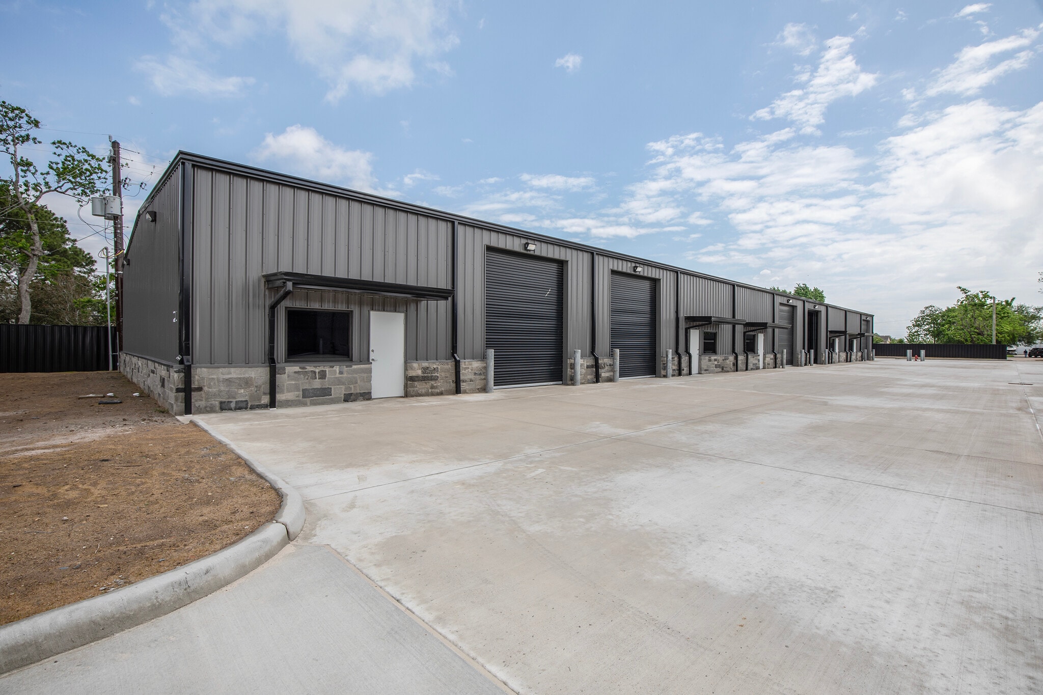 2317 Anders Ln, Kemah, TX for lease Primary Photo- Image 1 of 27