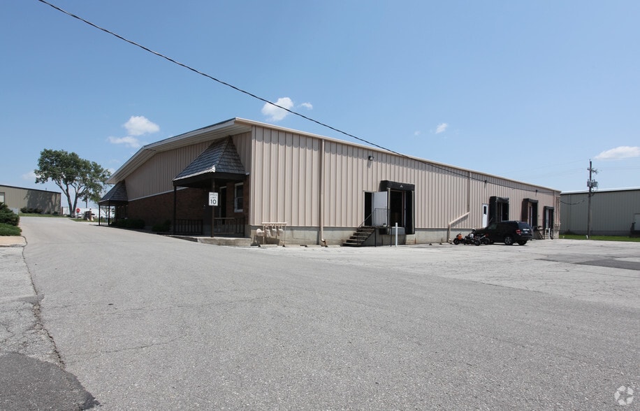 15352 S Keeler St, Olathe, KS for lease - Building Photo - Image 2 of 6