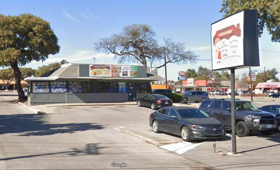 5700-5730 Manchaca Rd, Austin, TX à louer - Photo du bâtiment - Image 3 de 7