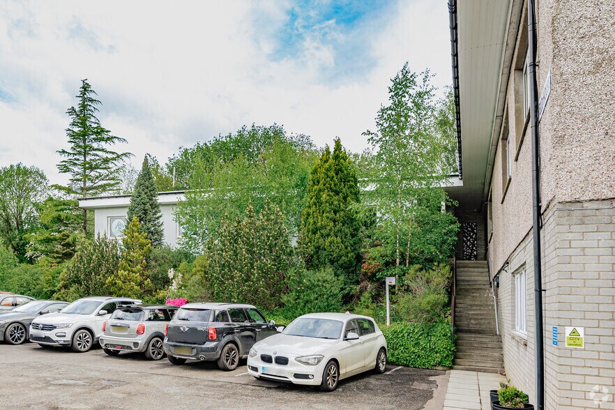 Burnfield Ave, Thornliebank à louer - Photo du bâtiment - Image 2 de 2