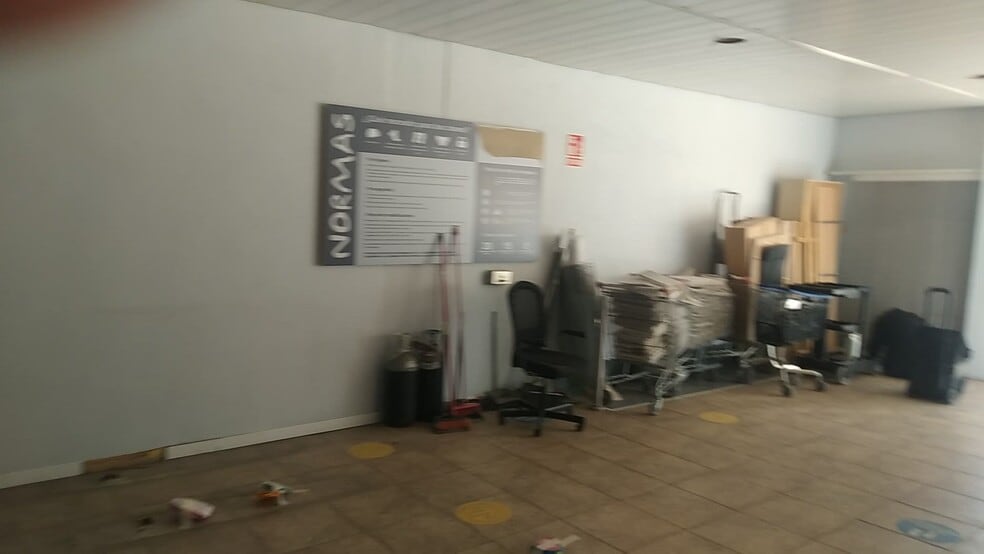 Calle Turín, 7, Parla, Madrid à louer - Vidéo sur l’inscription commerciale - Image 2 de 9