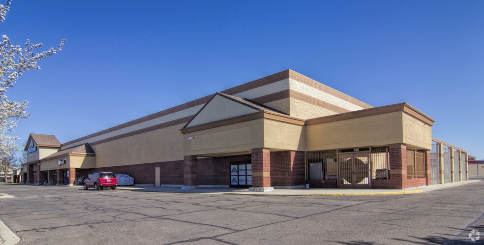 1205-1350 Plaza Blvd, Central Point, OR for lease - Building Photo - Image 3 of 5