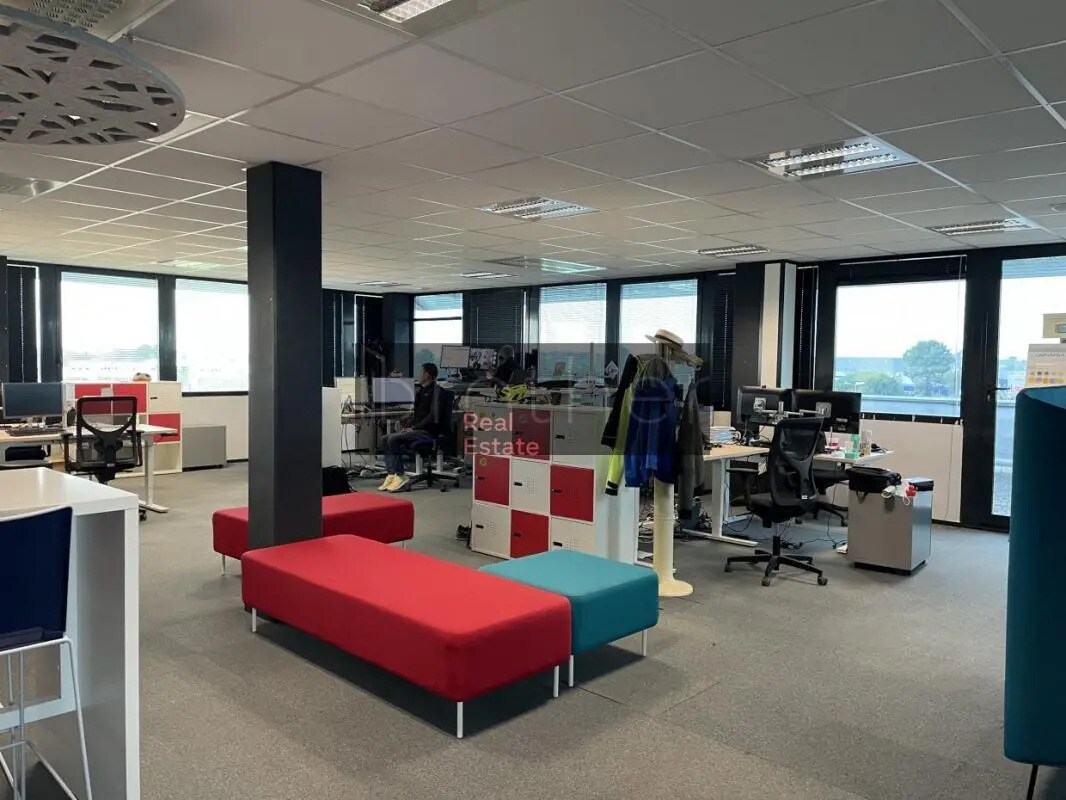 Bureau dans Gradignan à louer Photo du bâtiment- Image 1 de 10