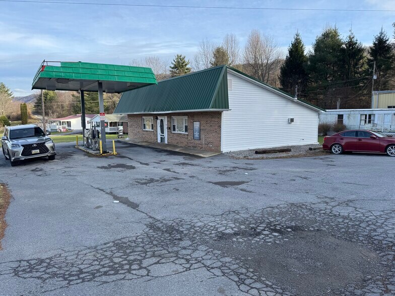 116 Clear Fork Rd, Tazewell, VA à vendre - Photo du bâtiment - Image 3 de 7