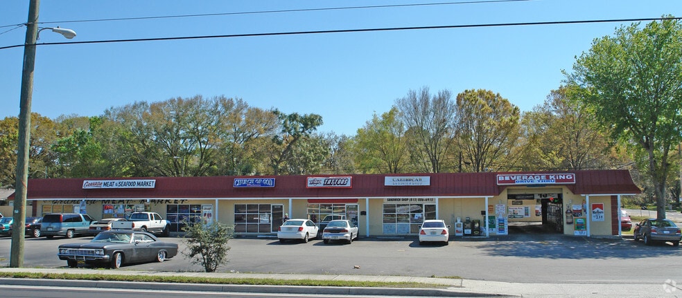 8140 W Waters Ave, Tampa, FL for lease - Primary Photo - Image 1 of 2