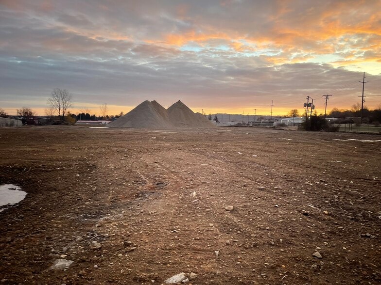 195 Reynolds Industrial Park Rd, Greenville, PA for sale - Building Photo - Image 3 of 21