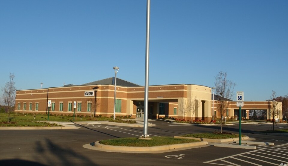 103 Stanly Pky, Locust, NC à louer - Photo du bâtiment - Image 3 de 3