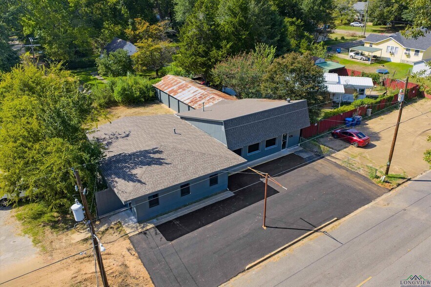 1709 Bomar St, Marshall, TX à vendre - Photo du bâtiment - Image 2 de 13