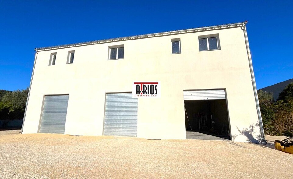 Flex in Sollies Pont for lease - Building Photo - Image 2 of 4