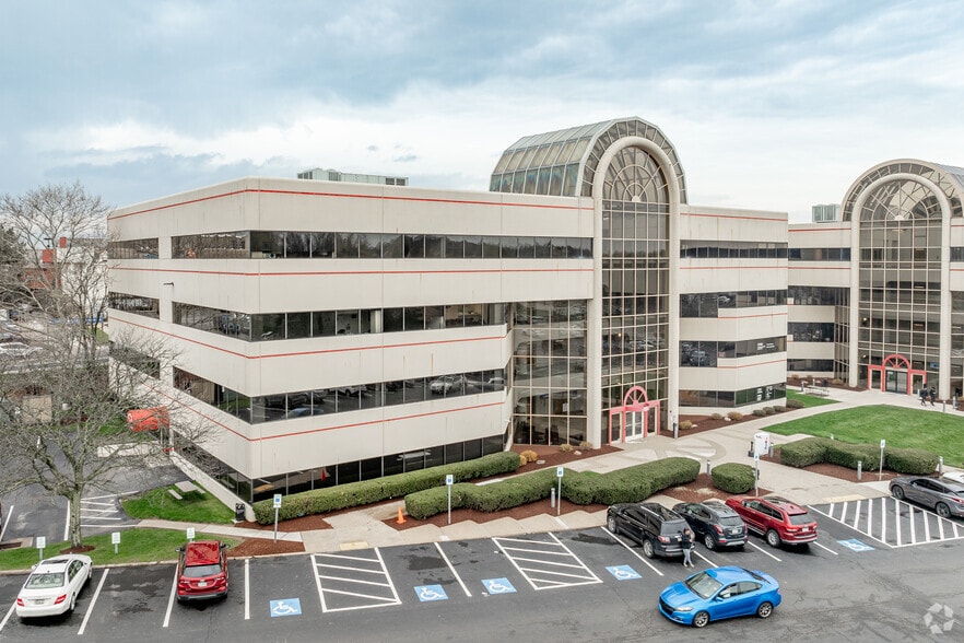 4075 Monroeville Blvd, Monroeville, PA for lease - Building Photo - Image 3 of 6