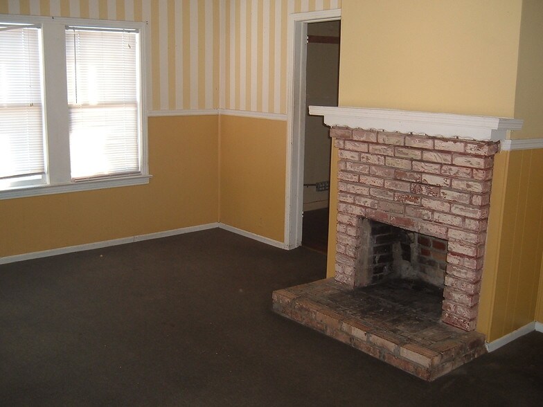 102 W Shell Point Rd, Ruskin, FL à vendre - Photo intérieure - Image 2 de 20