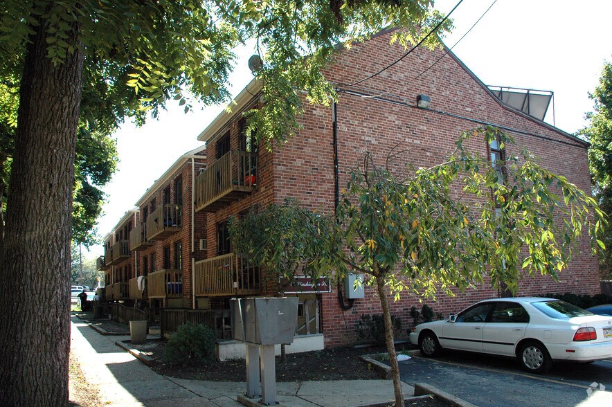 340 W Washington St, West Chester, PA à vendre - Photo principale - Image 1 de 7