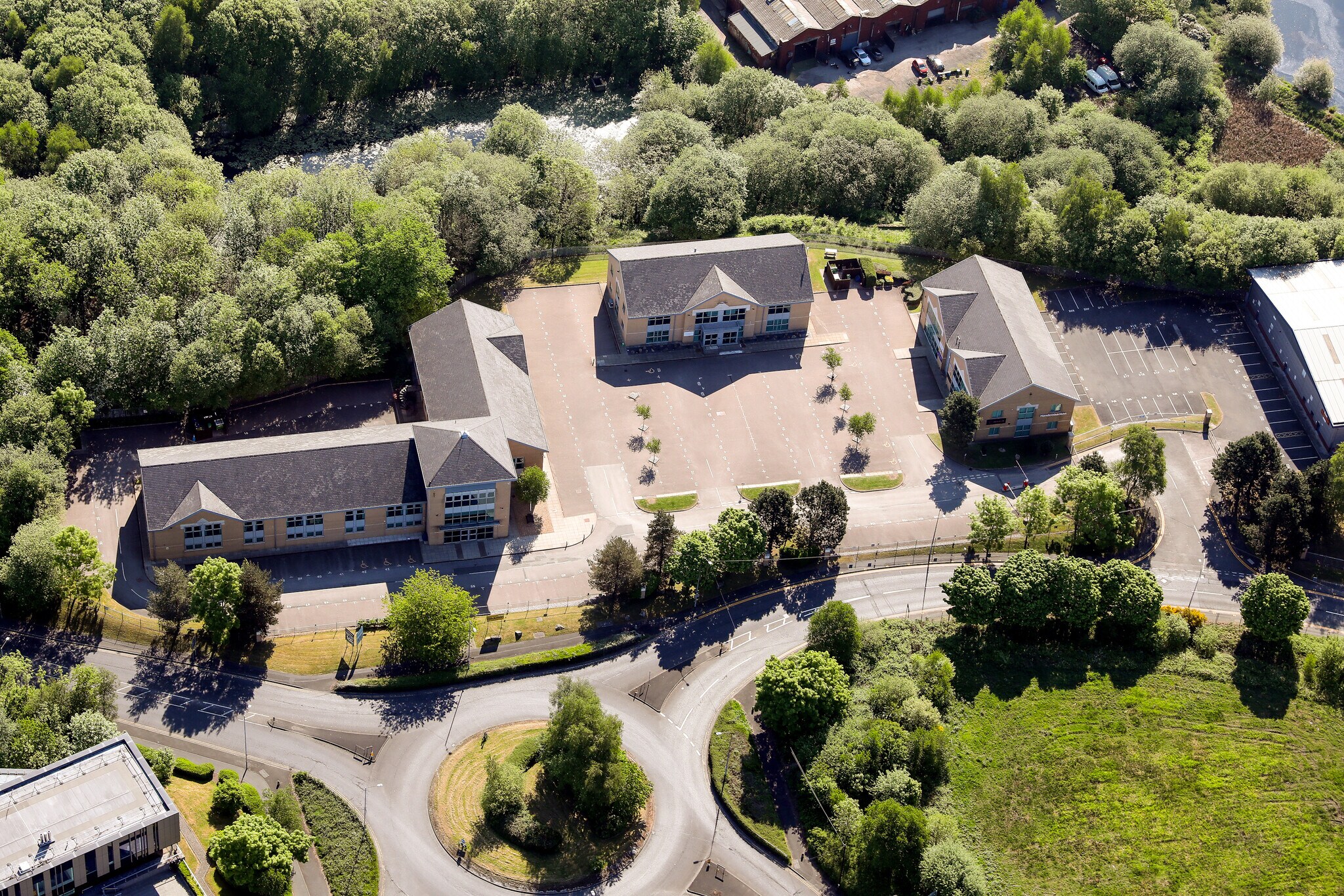 Calvin St, Bolton à louer Photo du bâtiment- Image 1 de 7