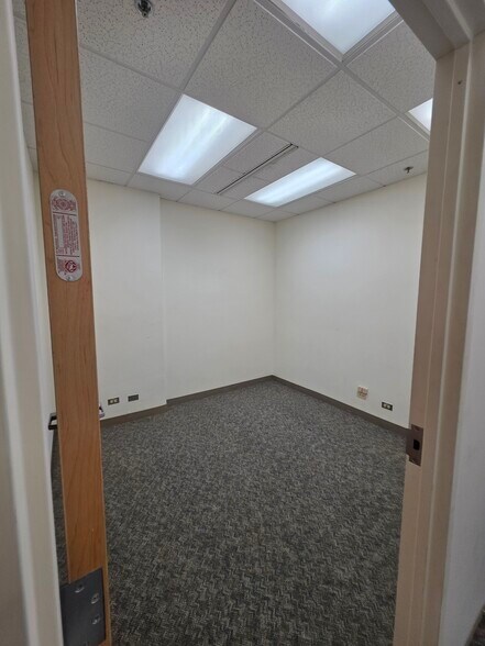 1314 S king St, Honolulu, HI à louer - Photo du bâtiment - Image 3 de 68