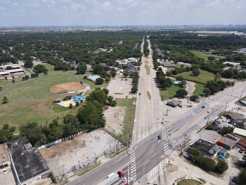 5207 Singleton Blvd, Dallas, TX for sale - Building Photo - Image 2 of 5