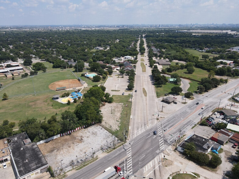 5207 Singleton Blvd, Dallas, TX à vendre - Photo du bâtiment - Image 2 de 5
