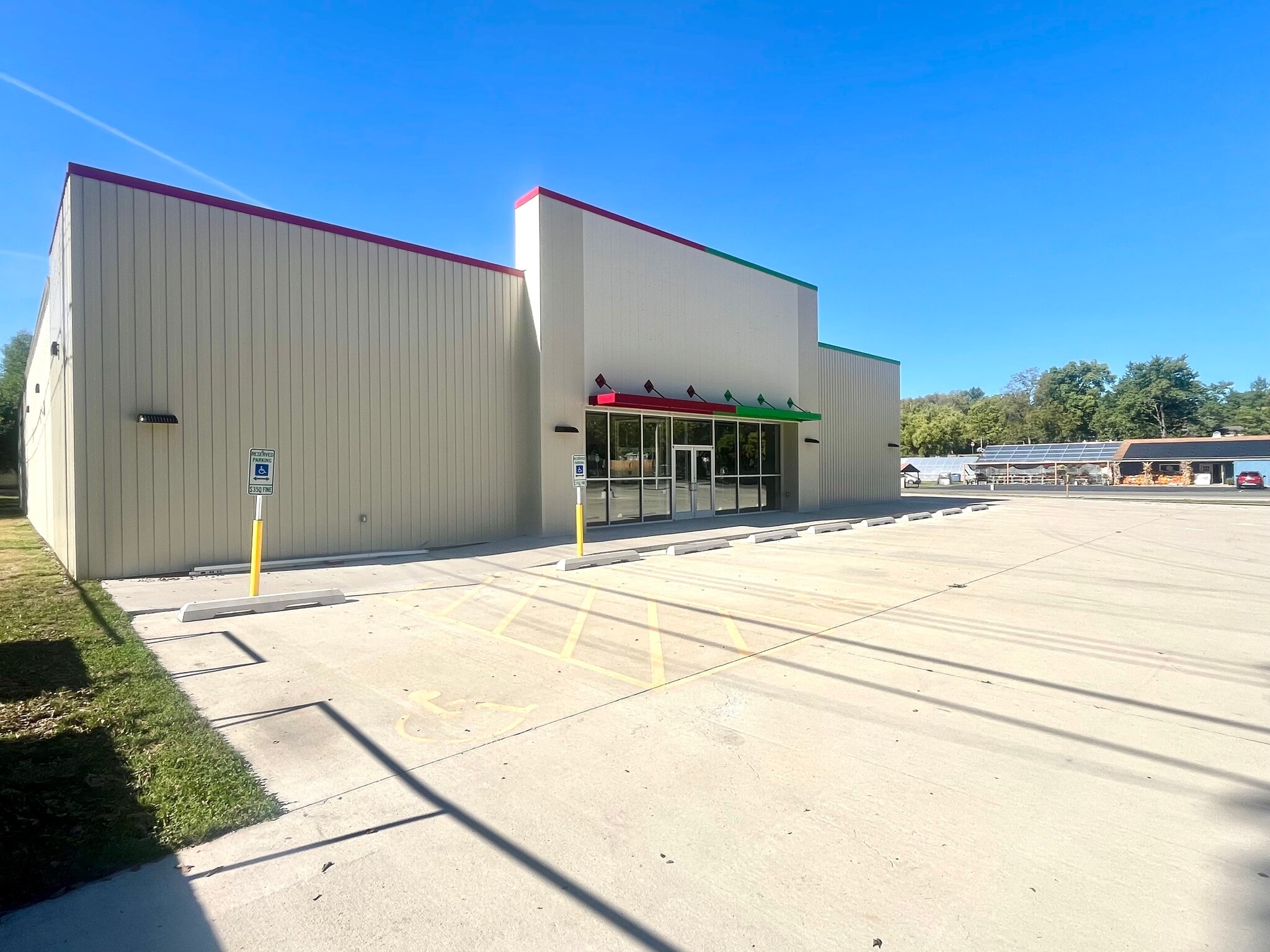 320 S Adams St, Manito, IL for lease Primary Photo- Image 1 of 8