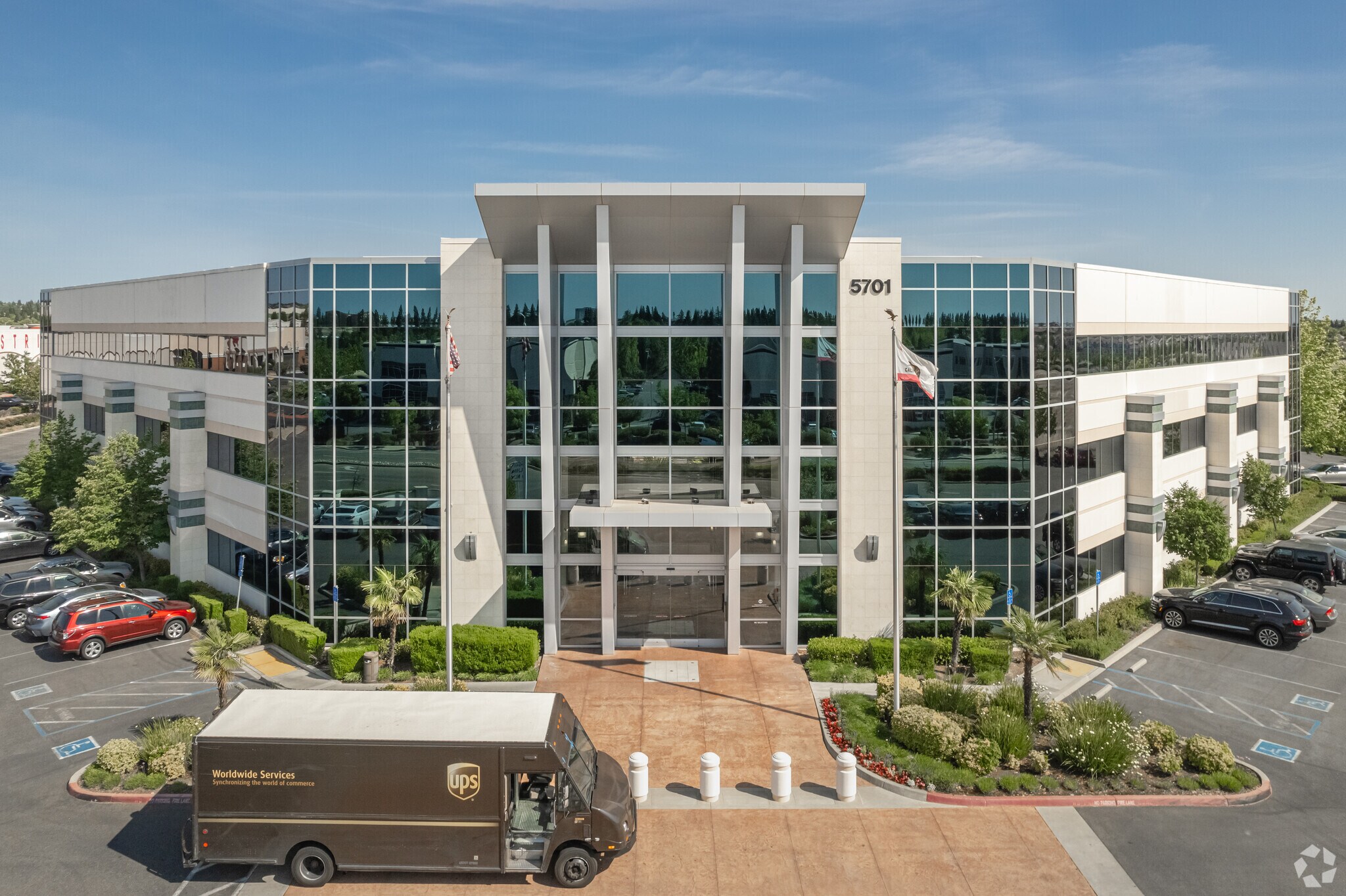 5701 Lonetree Blvd, Rocklin, CA à louer Photo du bâtiment- Image 1 de 9