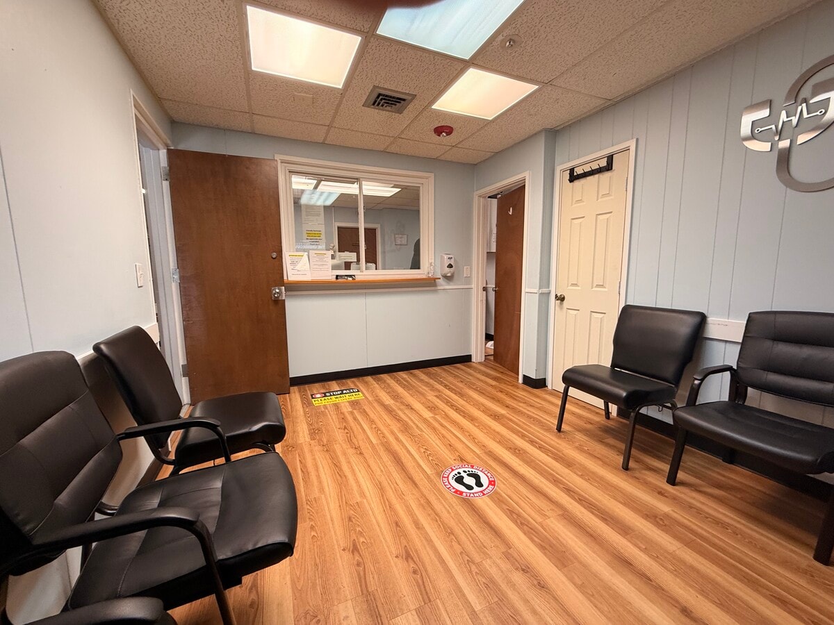 333 School St, Pawtucket, RI 02860 - Unit 305 - - Interior Photo - Image 2 of 11