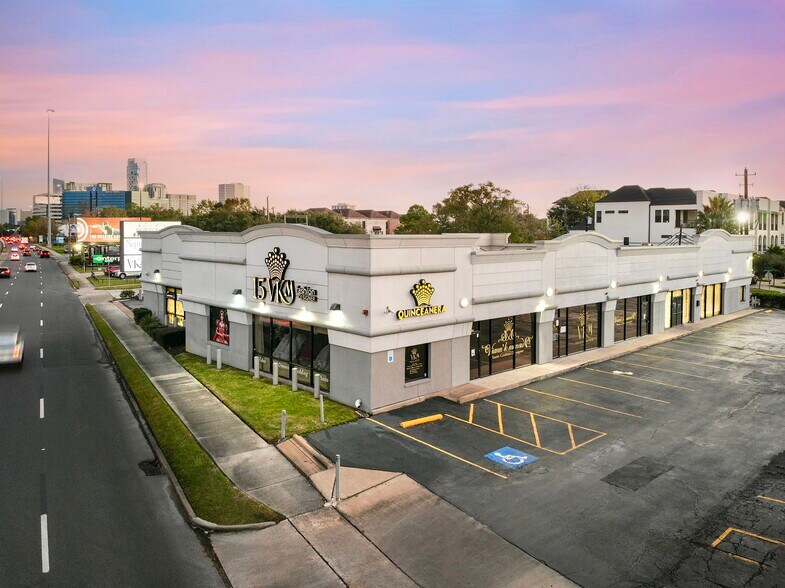 2901 W Loop Fwy S, Houston, TX à louer - Photo du bâtiment - Image 3 de 9