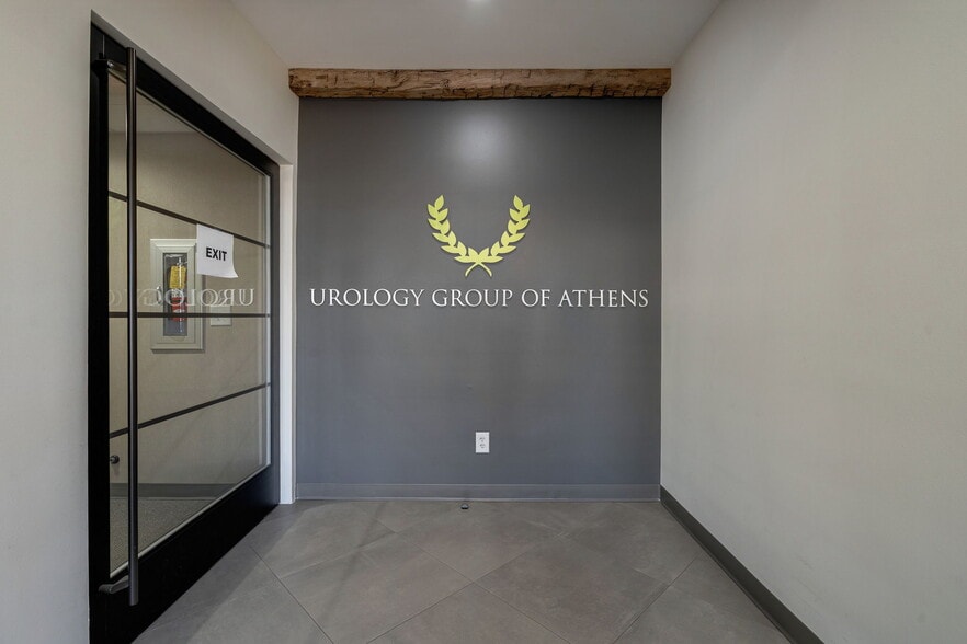 195 King Ave, Athens, GA for lease - Interior Photo - Image 3 of 75