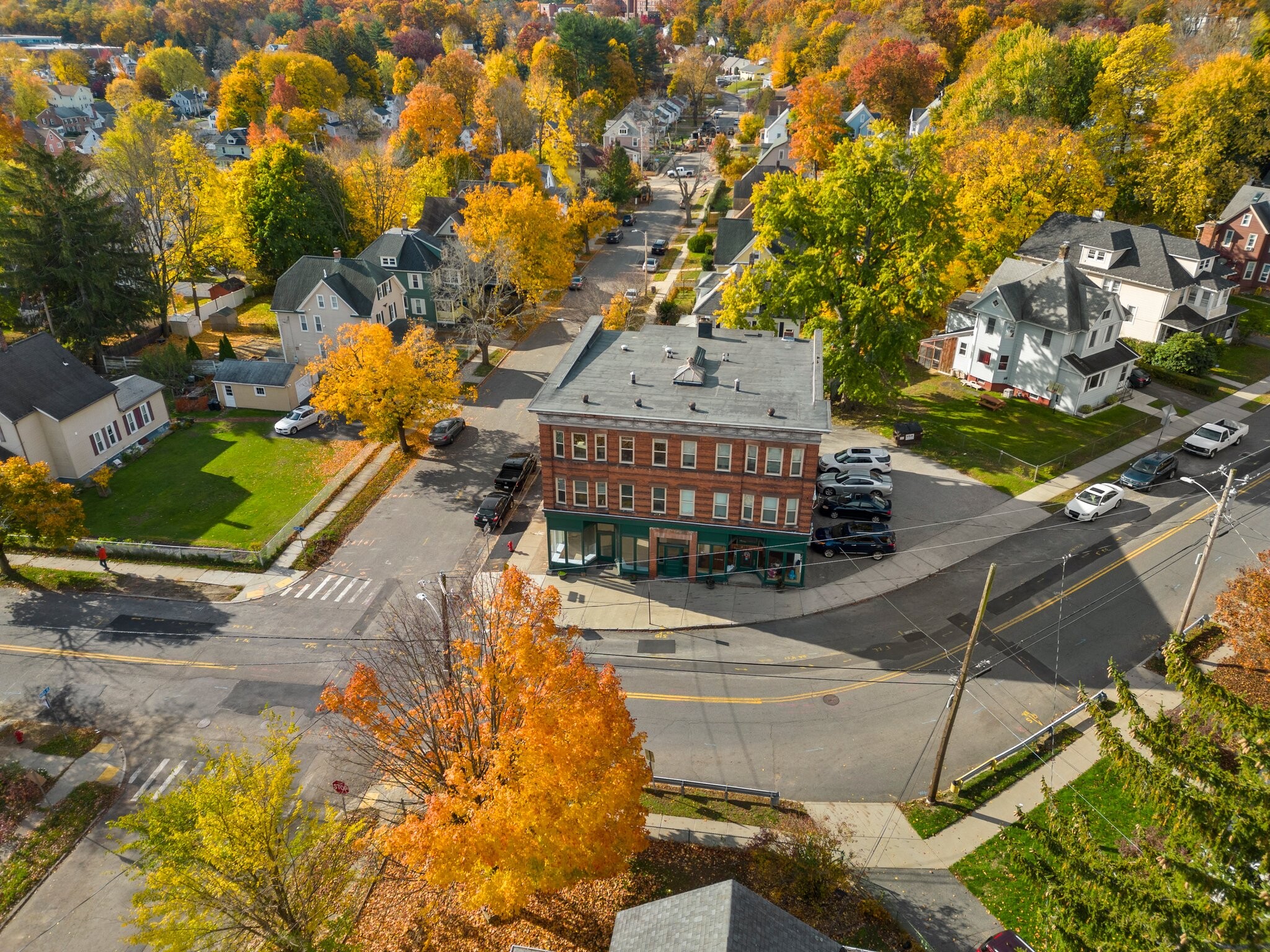 226-228 Sargeant St, Holyoke, MA for lease Primary Photo- Image 1 of 31